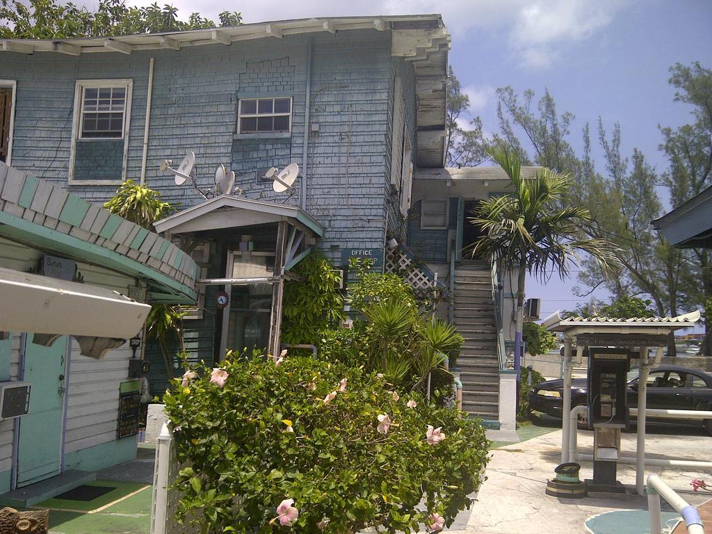 Arawak Inn Nasáu Exterior foto